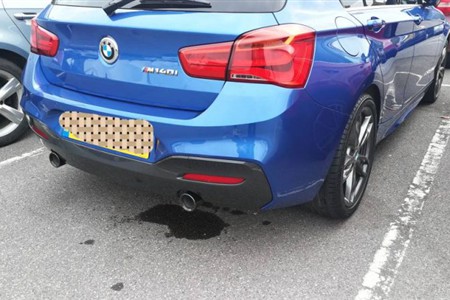 Ô tô chảy dầu do đâu? Cách khắc phục?